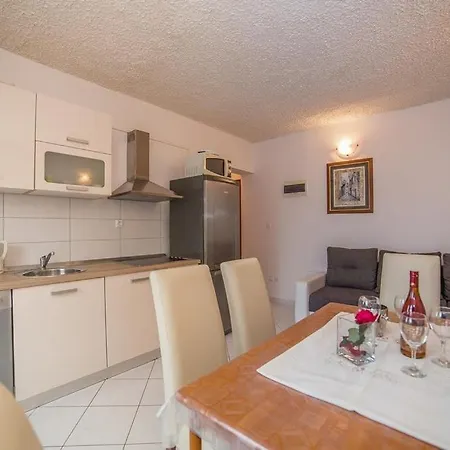 In Okrug Gornji With Sea View, Balcony, Air Conditioning, Wifi 5048-4 Apartment *
