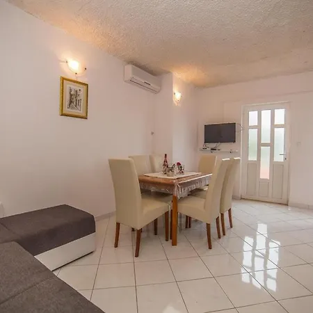 Apartment In Okrug Gornji With Sea View, Balcony, Air Conditioning, Wifi 5048-4