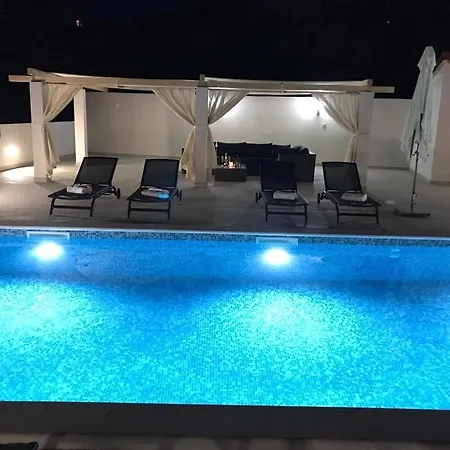 In Okrug Gornji With Sea View, Balcony, Air Conditioning, Wifi 5048-4 Apartment *